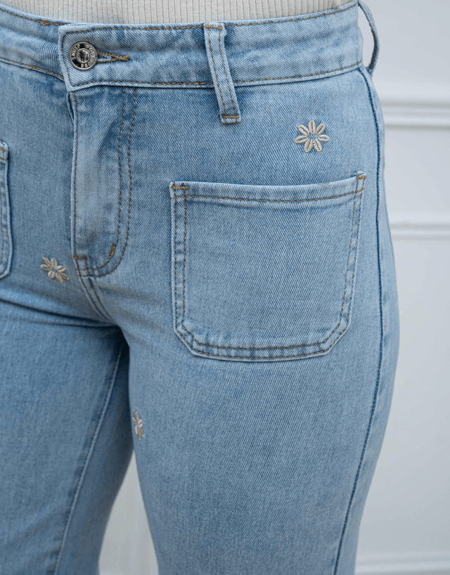 Jean wide leg étoiles brodées