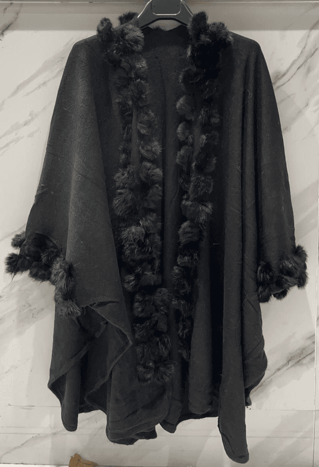 Poncho noir
